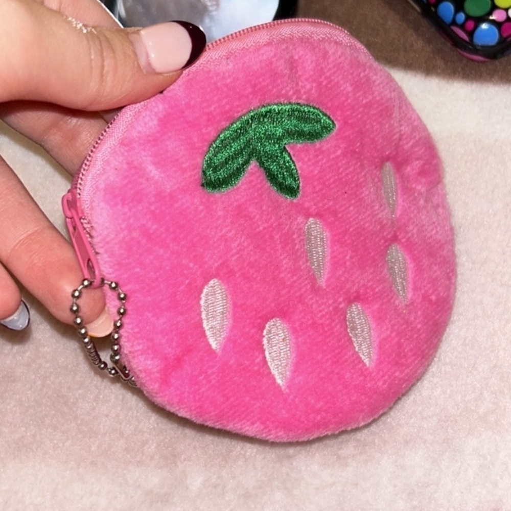 STRAWBERRY SOFT PLUSH COIN POUCH BALLCHAIN KEYCHAIN